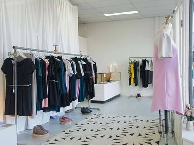 服裝店風(fēng)格店面裝修效果圖