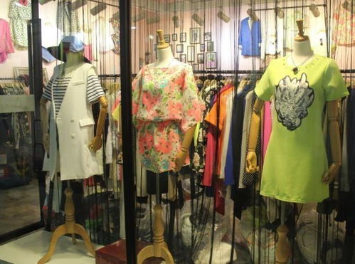 網(wǎng)上的衣服為何比商場(chǎng)的衣服賣(mài)的便宜 聽(tīng)服裝廠(chǎng)老板說(shuō)完