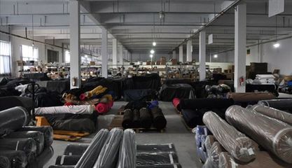 擁抱變化 探索市場(chǎng)--廣州市羽洋欣服裝專訪